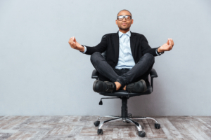 Yoga entreprise Flow avec Rose Yoga en entreprise avec Rose Debouverie